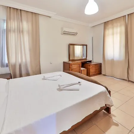 Ekici Suites 카스