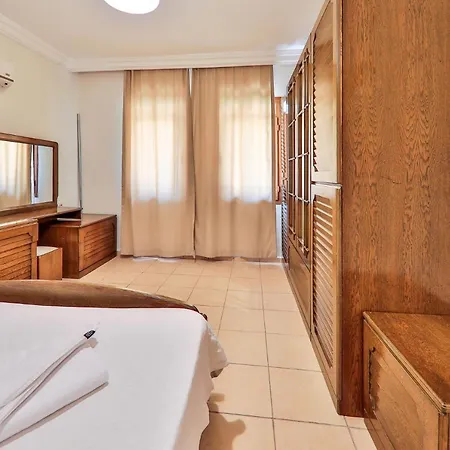 Aparthotel Ekici Suites