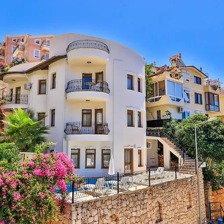 Aparthotel Ekici Suites